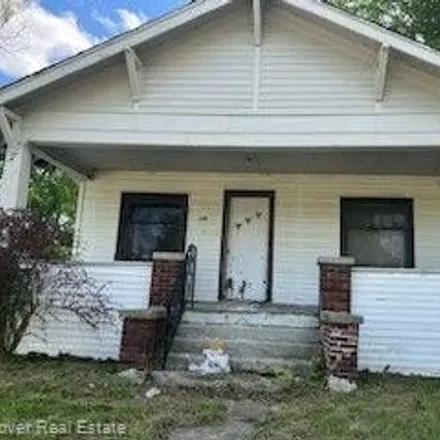 Buy this 2 bed house on 410 East Dayton Street in Flint, MI 48505