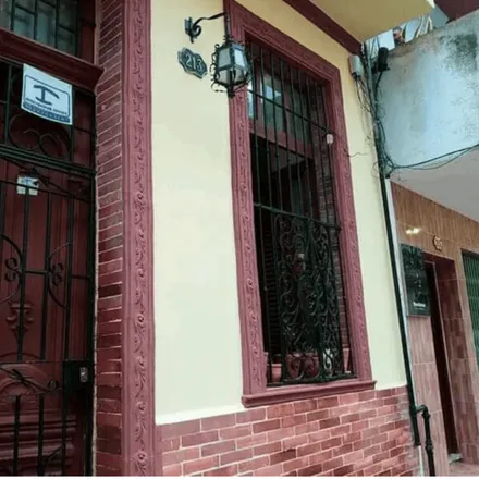 Rent this 1 bed house on Colón