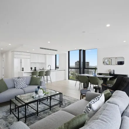 Image 9 - Opus Broadbeach, 18 Chelsea Avenue, Broadbeach QLD 4218, Australia - Apartment for rent