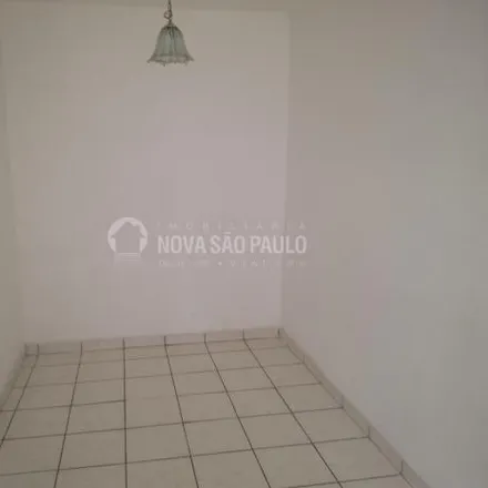 Rent this 2 bed apartment on Rua Guaxupé in Centro, Diadema - SP