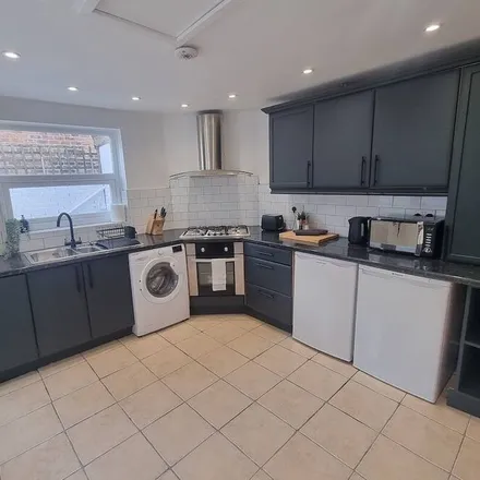 Image 2 - Liverpool, L6 4EY, United Kingdom - House for rent