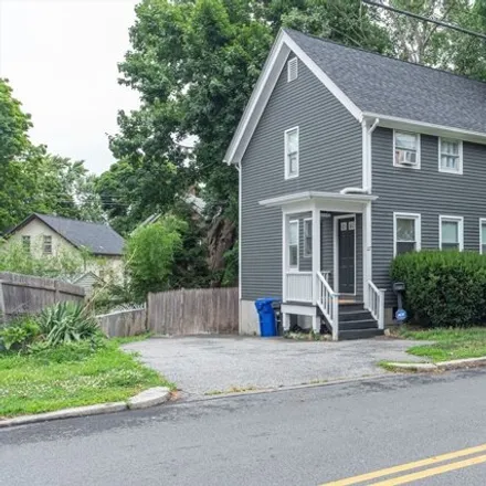 Image 4 - 127 Pidge Ave, Pawtucket, Rhode Island, 02860 - House for sale