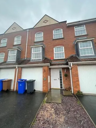 Buy this 3 bed townhouse on Bullrushes Close in Hanley, ST1 5GF
