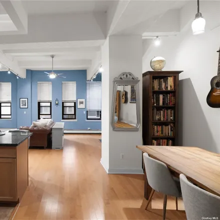 Image 2 - 529 West 42nd Street, New York, NY 10036, USA - Loft for sale