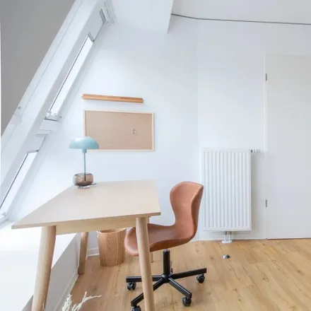 Rent this 4 bed room on Fruchtallee 23 in 20259 Hamburg, Germany