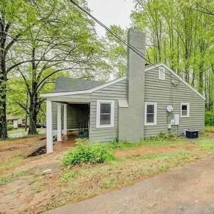 Image 3 - 1114 N Lafayette St, Shelby, North Carolina, 28150 - House for sale