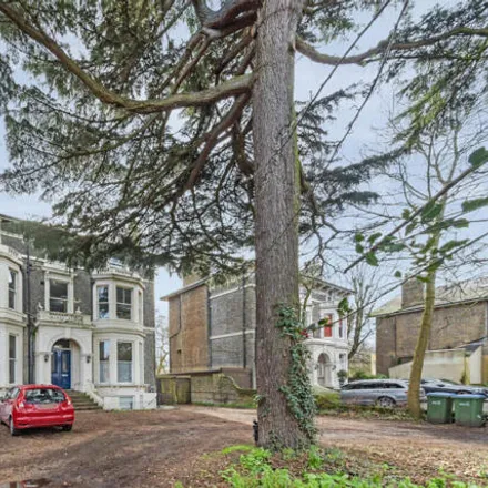 Image 2 - 140 Shooters Hill Road, London, SE3 8RN, United Kingdom - Apartment for sale