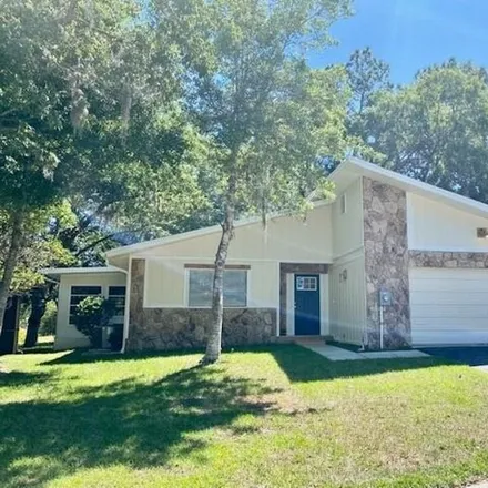 Buy this 2 bed house on 83 Moser Court South in Citrus County, FL 34446