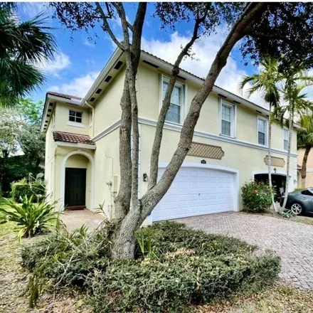 Rent this 3 bed townhouse on 9097 Villa Palma Lane in North Palm Beach, FL 33418