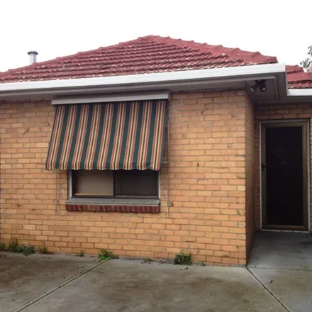 Image 2 - Just Hooked fish and chippery, Heather Avenue, Pascoe Vale VIC 3044, Australia - Apartment for rent