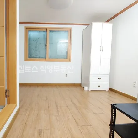 Rent this studio apartment on 서울특별시 은평구 갈현동 449-5