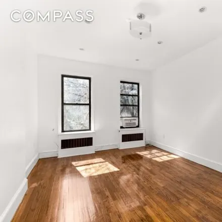 Image 4 - 322 West 104th Street, New York, NY 10025, USA - Townhouse for sale