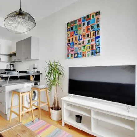 Rent this 4 bed apartment on 17 Rue de la Rochefoucauld in 92100 Boulogne-Billancourt, France
