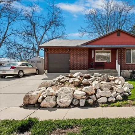 Buy this 3 bed house on 145 Dixie Ave in Layton, Utah