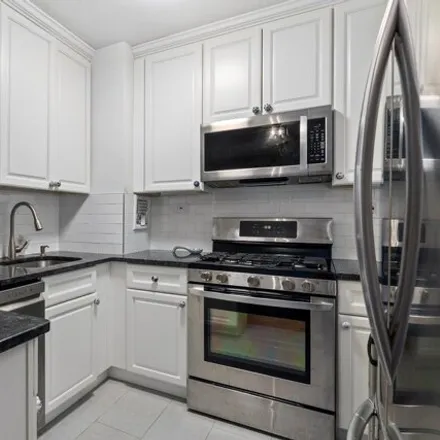Image 3 - Morton Williams, 908 2nd Avenue, New York, NY 10035, USA - Apartment for rent