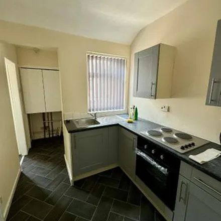 Rent this 1 bed apartment on Edge Grove in Liverpool, L7 0HW