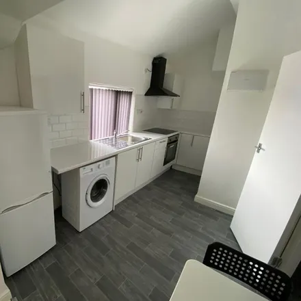 Image 3 - Husler Place, Leeds, LS7 3HZ, United Kingdom - House for rent