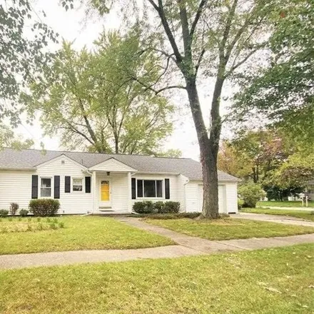 Rent this 3 bed house on 2912 Spruce Street in Midland, MI 48640