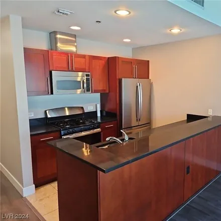 Image 9 - Homewood Suites by Hilton Las Vegas City Center, 4625 Dean Martin Drive, Paradise, NV 89103, USA - House for sale