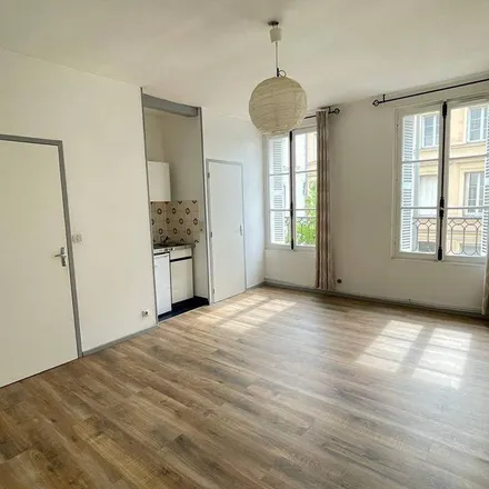 Image 3 - 2 Rue Nicolas Mesnager, 76000 Rouen, France - Apartment for rent