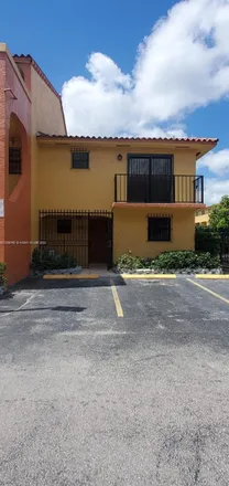 Image 3 - 401 West 49th Street, Palm Springs, Hialeah, FL 33012, USA - Townhouse for rent