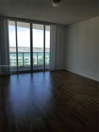 Image 6 - 960 Harbor Drive, Key Biscayne, Miami-Dade County, FL 33149, USA - Condo for sale