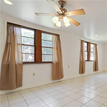 Image 2 - 4119 Dryades Street, New Orleans, LA 70115, USA - Apartment for rent