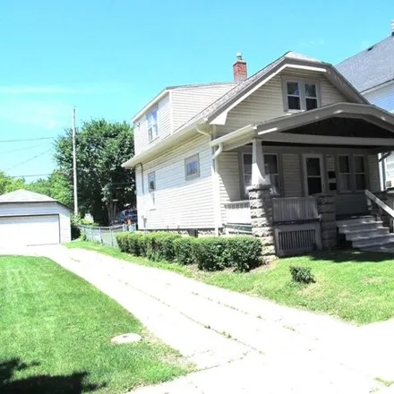Image 3 - 8720-8722 W Maple St, West Allis, Wisconsin, 53214 - House for sale