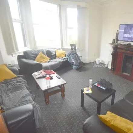 Rent this 8 bed townhouse on Chapel Lane in Leeds, LS6 3BW
