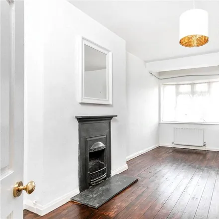Rent this 1 bed apartment on 60 Northchurch Road in London, N1 3JS
