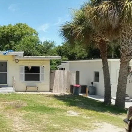 Buy this 2 bed house on 139 Arroyo Parkway in Ormond Beach, FL 32174