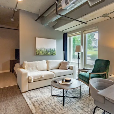Rent this studio apartment on 1517 North Jefferson Street in Milwaukee, WI 53202