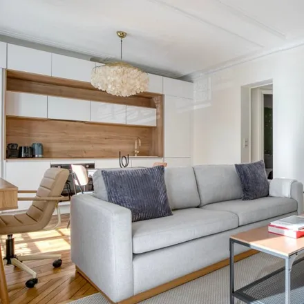 Image 2 - 13 Rue Chardon-Lagache, 75016 Paris, France - Apartment for rent
