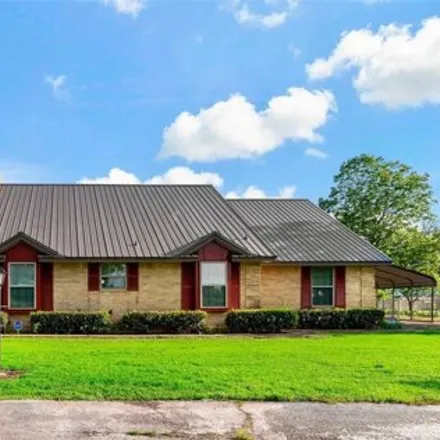 Buy this 3 bed house on 3590 Clement Road in Paris, TX 75462