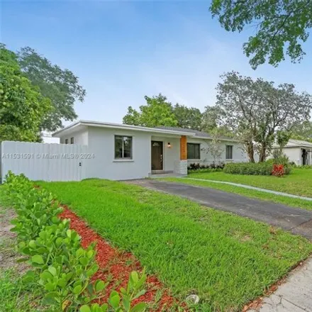 Image 4 - 1335 Northeast 133rd Street, North Miami, FL 33161, USA - House for sale