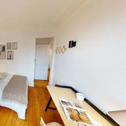 Image 2 - 61 Rue des Cloÿs, 75018 Paris, France - Room for rent