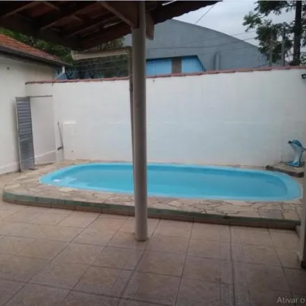 Buy this 3 bed house on Rua Carlos da Costa Ramalho Júnior in Vila São José, Osasco - SP