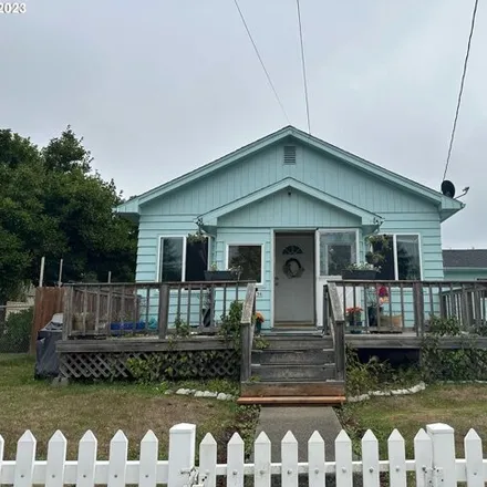 Buy this 3 bed house on 1199 North Dean Street in Coquille, Coos County