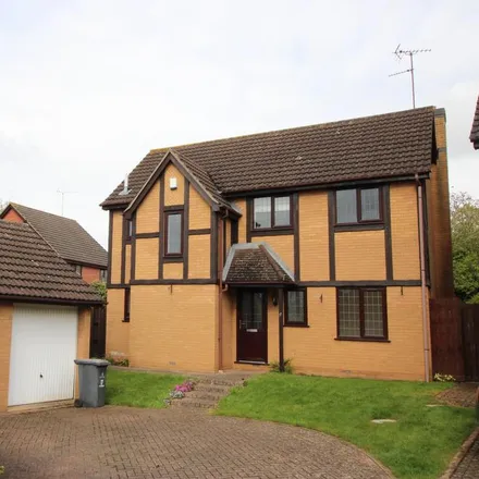 Rent this 4 bed house on 1 The Gardens in Kettering, NN16 9DU