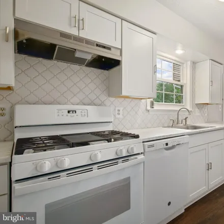 Image 8 - 19522 White Saddle Drive, Germantown, MD 20874, USA - Townhouse for sale