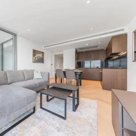 Rent this 2 bed room on Landmark Pinnacle in 10 Marsh Wall, Canary Wharf