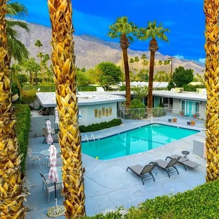 Image 2 - 625 South Thornhill Road, Palm Springs, CA 92264, USA - House for sale