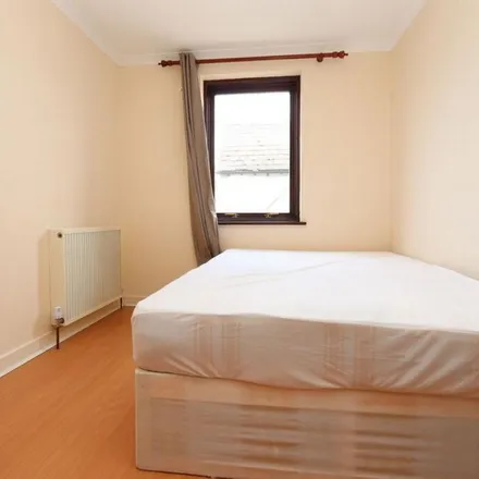 Rent this 1 bed apartment on 8 Pointers Close in Millwall, London