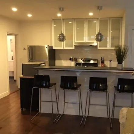 Rent this 2 bed apartment on San Mateo