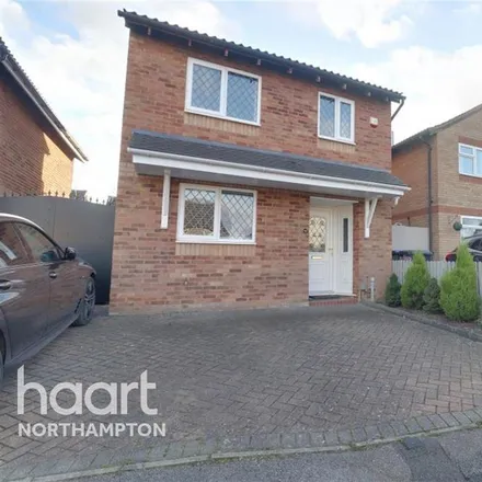 Rent this 4 bed house on Beaufort Drive in Duston, NN5 6RR