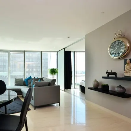 Image 5 - Hamilton House, 6 Nine Elms Lane, London, SW8 2JE, United Kingdom - Apartment for rent