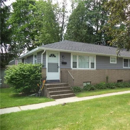 Rent this 3 bed house on 95 Coolidge Road in Village of North Syracuse, NY 13212