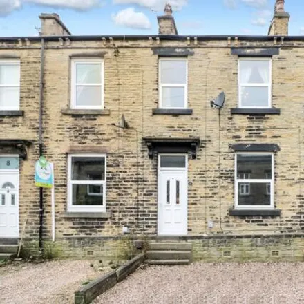 Buy this 3 bed townhouse on Propsect Place in Cleckheaton, BD19 3BP