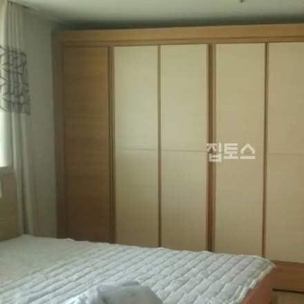 Rent this 2 bed apartment on 서울특별시 서초구 양재동 300-13