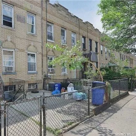 Buy this 6 bed house on 31-45 47th St in Astoria, New York
